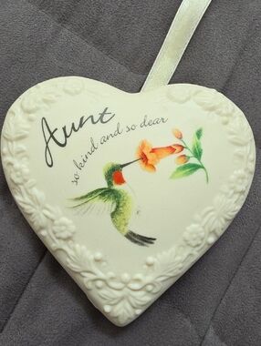 Vtg 2004 Someone Special Beige Ceramic Heart Potpourry Closet Hanging Fragrance